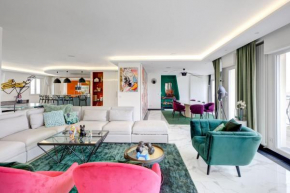 Stylish 8-Person Apartment with 3 Terraces & Ping-Pong